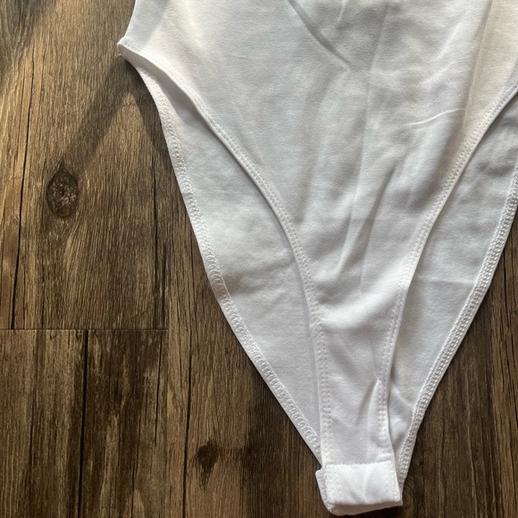 NWT Zara White Ruched Halter Bodysuit - Picture 2 of 6